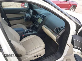 2018 Ford Explorer XLT z VIN 1FM5K8D82JGB40991, wystawiony jako IAAI lot #40883365 z przebiegiem 92 183 mil mil oraz . Historia ofert i sprzedaży dostępna na DreamBid. Obrazek 5.