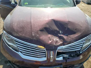 2018 Lincoln MKX Premiere z VIN 2LMPJ8JR9JBL19338, wystawiony jako Copart lot #48722055 z przebiegiem 100 474 mil mil oraz Szkoda całkowita • Salvage title. Historia ofert i sprzedaży dostępna na DreamBid. Obrazek 12.