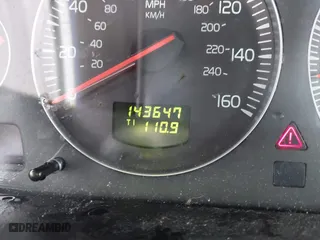 2009 Volvo S60 2.5T with VIN YV1RS592092720882, listed as a IAAI auction lot 42006676 with 143,647 mi miles. Bid and sale history available at carsss.com. Image 16.