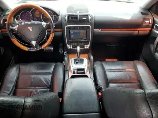 2004 Porsche Cayenne S z VIN WP1AB29P14LA77070, wystawiony jako Copart lot #54371835 z przebiegiem 218 266 mil mil oraz Szkody całkowita. Historia ofert i sprzedaży dostępna na DreamBid. Obrazek 8.