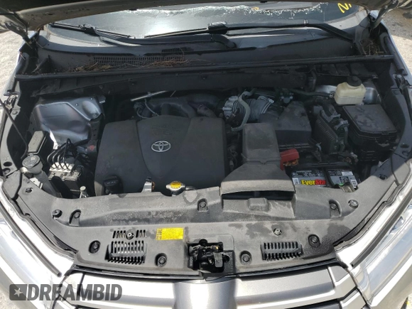 2017 Toyota Highlander XLE with VIN 5TDKZRFH9HS517726, listed as a Copart auction lot 62833065 with 22,762 mi miles and Salvage title. Bid and sale history available at DreamBid. Image 12.