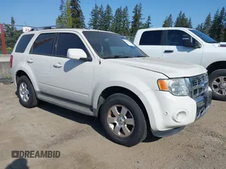 2012 Ford Escape Limited with VIN 1FMCU0E7XCKC08592, listed as a IAAI auction lot 42111191 with 105,318 mi miles. Bid and sale history available at carsss.com. Image 1.