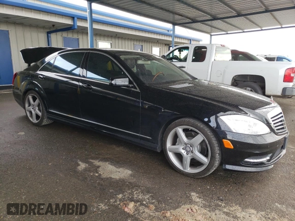 2011 Mercedes-Benz S 550 with VIN WDDNG7BB3BA405605, listed as a Copart auction lot 51168365 with 109,428 mi miles and Salvage Title. Bid and sale history available at DreamBid. Image 4.