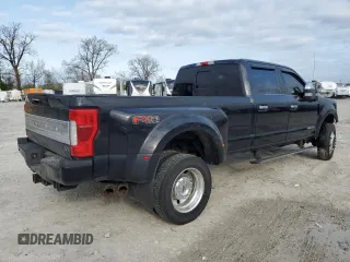 2019 Ford F-450 XL с VIN 1FT8W4DT6KEG37025, выставлен на аукционе Copart как лот 51177235 с пробегом 163 262 миль миль и Списание • Salvage title. История ставок и продаж доступна на DreamBid. Изображение 3.
