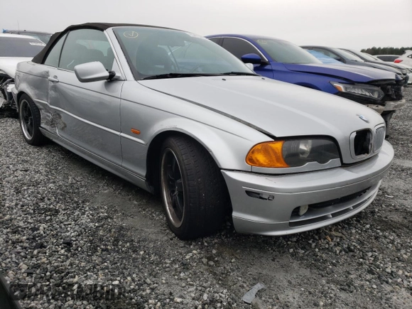 2002 BMW 3 Series 325Ci with VIN WBABS33412PG84795, listed as a Copart auction lot 45475085 with 0 mi miles and Salvage Title. Bid and sale history available at carsss.com. Image 4.