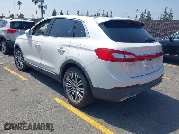 2017 Lincoln MKX Reserve z VIN 2LMPJ6LP2HBL49047, wystawiony jako IAAI lot #42151969 z przebiegiem 65 719 mil mil oraz . Historia ofert i sprzedaży dostępna na DreamBid. Obrazek 3.