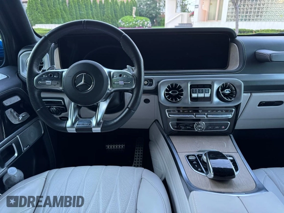 2022 Mercedes-Benz G 63 AMG z VIN W1NYC7HJ1NX437545, wystawiony jako Copart lot #66024305 z przebiegiem 9 650 mil mil oraz Czysty tytuł • Clean title. Historia ofert i sprzedaży dostępna na DreamBid. Obrazek 9.