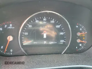 2016 Kia Sorento EX with VIN 5XYPH4A19GG005627, listed as a Copart auction lot 63580745 with 174,611 mi miles and Salvage title. Bid and sale history available at DreamBid. Image 9.