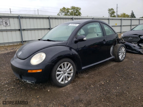 2010 Volkswagen New Beetle Coupe with VIN 3VWRW3AG7AM027033, listed as a Copart auction lot 72426264 with 131,396 mi miles and Clean Title. Bid and sale history available at carsss.com. Image 1.