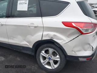 2014 Ford Escape SE with VIN 1FMCU9G9XEUA10122, listed as a IAAI auction lot 42025700 with 108,444 mi miles. Bid and sale history available at carsss.com. Image 6.