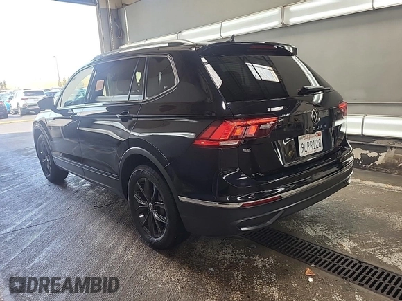 2024 Volkswagen Tiguan SE with VIN 3VV3B7AX8RM076346, listed as a IAAI auction lot 42734323 with 29,573 mi miles and . Bid and sale history available at DreamBid. Image 24.