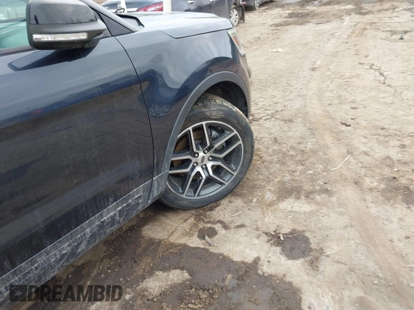 2017 Ford Explorer Sport with VIN 1FM5K8GT7HGC82568, listed as a IAAI auction lot 41705450 with 91,694 mi miles and . Bid and sale history available at carsss.com. Image 6.