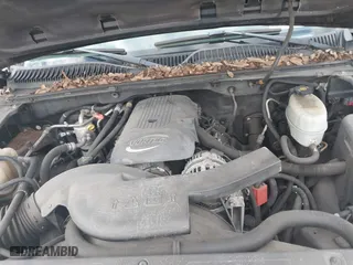 2004 Chevrolet Tahoe LT with VIN 1GNEC13Z74J314927, listed as a IAAI auction lot 41231288 with 195,809 mi miles. Bid and sale history available at carsss.com. Image 10.