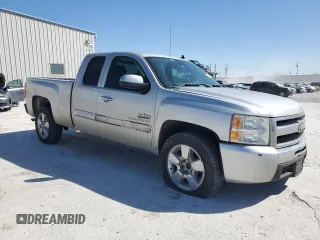 2010 Chevrolet Silverado 1500 LT with VIN 1GCSCSE04AZ186840, listed as a Copart auction lot 49849965 with 301,420 mi miles and Salvage Title. Bid and sale history available at DreamBid. Image 4.