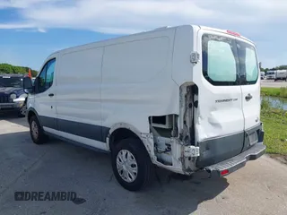 2017 Ford Transit z VIN 1FTYR1ZM6HKA75130, wystawiony jako IAAI lot #42691367 z przebiegiem 112 758 mil mil oraz . Historia ofert i sprzedaży dostępna na DreamBid. Obrazek 3.