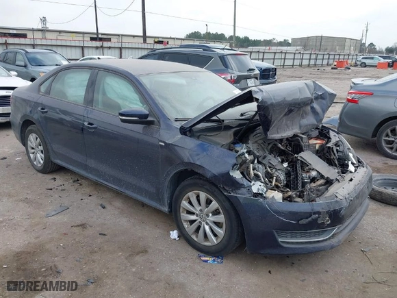 2014 Volkswagen Passat Wolfsburg Ed with VIN 1VWAT7A36EC094322, listed as a IAAI auction lot 41547904 with 144,312 mi miles. Bid and sale history available at carsss.com. Image 1.