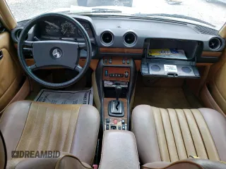 1984 Mercedes-Benz 300 300D-T with VIN WDBAB33A6EA136928, listed as a Copart auction lot 79703564 with 202,824 mi miles and Clean Title. Bid and sale history available at carsss.com. Image 8.