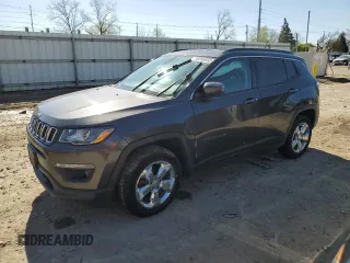2020 Jeep Compass Latitude z VIN 3C4NJDBB0LT143269, wystawiony jako Copart lot #56095855 z przebiegiem 127 251 mil mil oraz Czysty tytuł • Clean title. Historia ofert i sprzedaży dostępna na DreamBid. Obrazek 1.