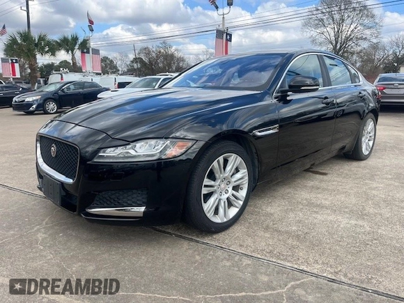 2016 Jaguar XF 35t Premium z VIN SAJBD4BV9GCY06832, wystawiony jako Copart lot #43858405 z przebiegiem 59 691 mil mil oraz Czysty tytuł • Clean title. Historia ofert i sprzedaży dostępna na DreamBid. Obrazek 2.