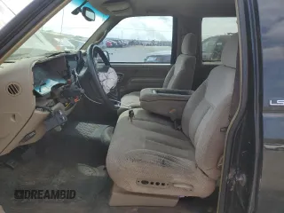 1999 Chevrolet Tahoe z VIN 3GNEC18R3XG165012, wystawiony jako Copart lot #75803204 z przebiegiem 227 608 mil mil oraz Szkoda całkowita • Salvage title. Historia ofert i sprzedaży dostępna na DreamBid. Obrazek 7.