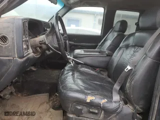 1999 Chevrolet Silverado 1500 LT with VIN 1GCEK19T2XE225083, listed as a Copart auction lot 43785565 with 165,598 mi miles and Salvage Title. Bid and sale history available at carsss.com. Image 7.