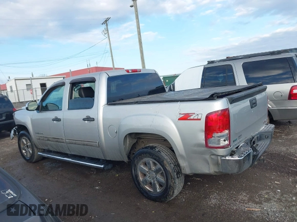 2010 GMC Sierra 1500 SLE z VIN 3GTRCVE0XAG117991, wystawiony jako IAAI lot #41549994 z przebiegiem 245 256 mil mil oraz . Historia ofert i sprzedaży dostępna na DreamBid. Obrazek 14.