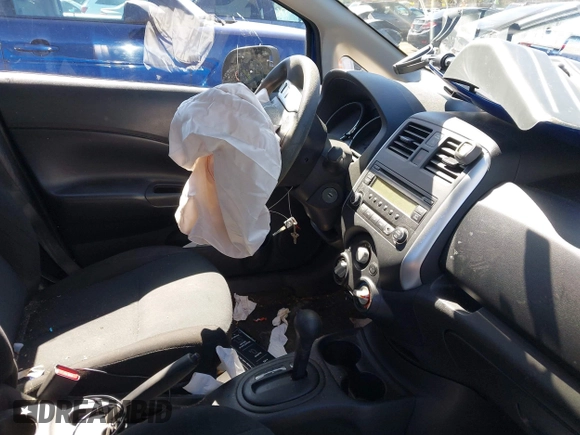 2014 Nissan Note S Plus with VIN 3N1CE2CP5EL410809, listed as a IAAI auction lot 41986780 with 100,992 mi miles and . Bid and sale history available at DreamBid. Image 5.