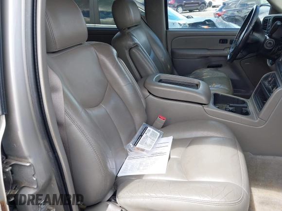 2004 Chevrolet Suburban Z71 z VIN 3GNFK16Z94G210623, wystawiony jako IAAI lot #42227673 z przebiegiem 183 831 mil mil oraz . Historia ofert i sprzedaży dostępna na DreamBid. Obrazek 5.
