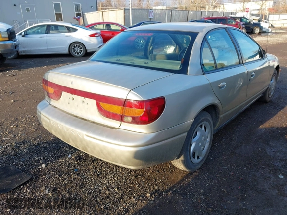2002 Saturn SL with VIN 1G8ZK52752Z194235, listed as a IAAI auction lot 41792837 with 152,337 mi miles. Bid and sale history available at carsss.com. Image 4.