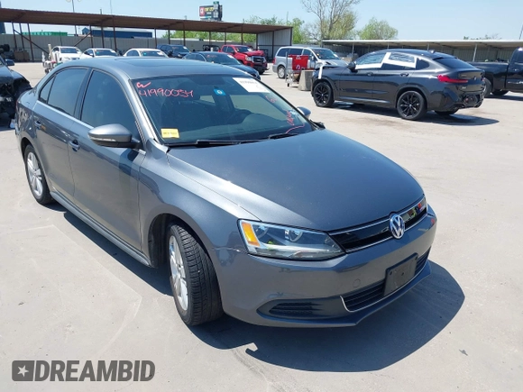 2013 Volkswagen Jetta Sedan Hybrid SE with VIN 3VW637AJ9DM228757, listed as a IAAI auction lot 41990054 with 176,365 mi miles. Bid and sale history available at carsss.com. Image 1.