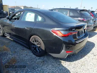 2023 BMW i4 eDrive40 z VIN WBY73AW03PFR16924, wystawiony jako IAAI lot #42034635 z przebiegiem 15 136 mil mil oraz . Historia ofert i sprzedaży dostępna na DreamBid. Obrazek 3.