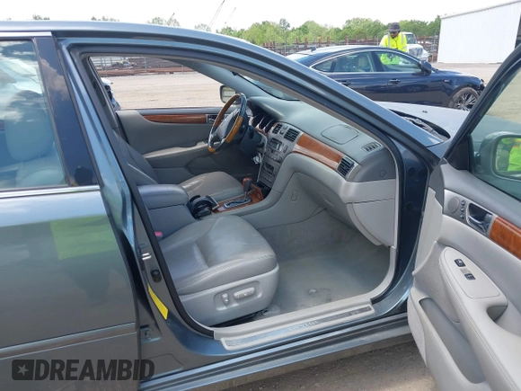 2005 Lexus ES 350 with VIN JTHBA30G155078817, listed as a IAAI auction lot 42156191 with 194,061 mi miles and . Bid and sale history available at DreamBid. Image 5.