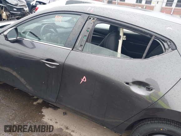 2019 Mazda 3 with VIN JM1BPBJM2K1134491, listed as a IAAI auction lot 42197997 with 95,968 mi miles and . Bid and sale history available at DreamBid. Image 14.