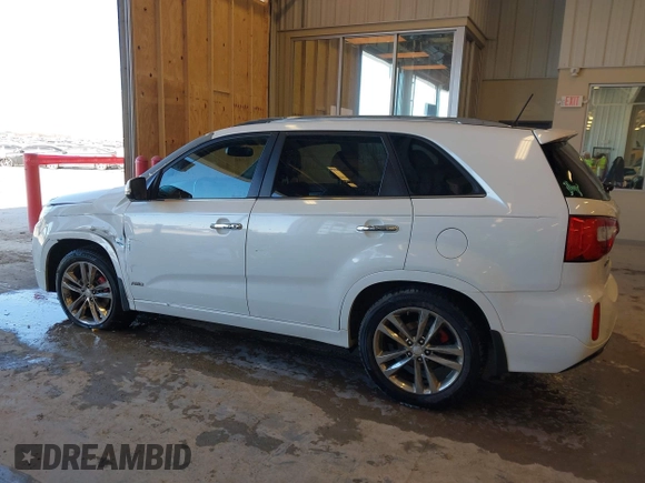 2014 Kia Sorento SX Limited with VIN 5XYKWDA72EG438837, listed as a IAAI auction lot 41413408 with 180,904 mi miles. Bid and sale history available at carsss.com. Image 14.