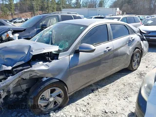 2024 Hyundai Elantra SE with VIN KMHLL4DG3RU723300, listed as a IAAI auction lot 41640311 with 20,059 mi miles and . Bid and sale history available at DreamBid. Image 14.