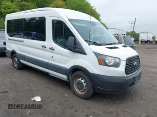 2015 Ford Transit XL z VIN 1FBZX2CM9FKB12990, wystawiony jako IAAI lot #42280597 z przebiegiem 292 057 mil mil oraz . Historia ofert i sprzedaży dostępna na DreamBid. Obrazek 1.