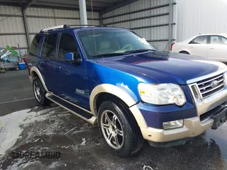 2006 Ford Explorer Eddie Bauer with VIN 1FMEU74E56UA77582, listed as a IAAI auction lot 41846582 with 231,160 mi miles. Bid and sale history available at carsss.com. Image 1.