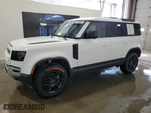 2025 Land Rover Defender S z VIN SALEJ7EX8S2393246, wystawiony jako Copart lot #62061835 z przebiegiem Nie podano mil oraz Szkoda całkowita • Salvage title. Historia ofert i sprzedaży dostępna na DreamBid. Obrazek 1.