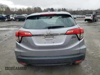 2021 Honda HR-V LX with VIN 3CZRU6H34MM747949, listed as a Copart auction lot 47684195 with 37,110 mi miles and Salvage Title. Bid and sale history available at carsss.com. Image 6.