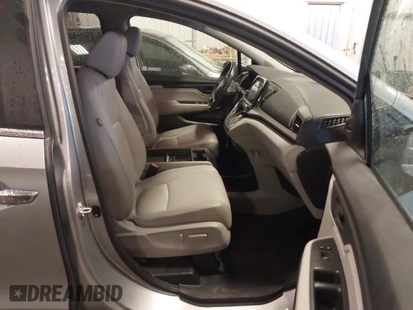 2018 Honda Odyssey EX-L with VIN 5FNRL6H74JB102004, listed as a IAAI auction lot 41724551 with 85,083 mi miles and . Bid and sale history available at DreamBid. Image 5.