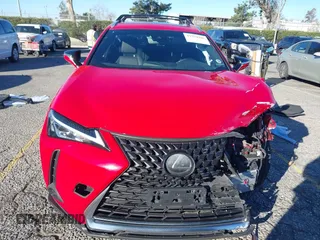 2019 Lexus UX 200 z VIN JTHY3JBH6K2000559, wystawiony jako IAAI lot #41334946 z przebiegiem 59 134 mil mil oraz . Historia ofert i sprzedaży dostępna na DreamBid. Obrazek 12.