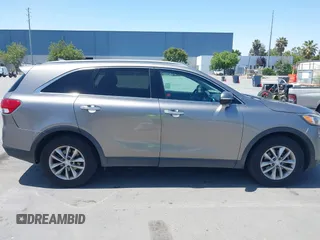 2016 Kia Sorento LX with VIN 5XYPG4A51GG077296, listed as a IAAI auction lot 42385823 with 137,076 mi miles and . Bid and sale history available at DreamBid. Image 13.