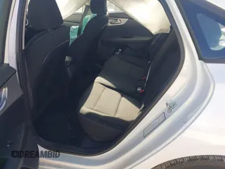 2022 Kia Forte LXS z VIN 3KPF24AD7NE479402, wystawiony jako IAAI lot #41629995 z przebiegiem 54 864 mil mil oraz . Historia ofert i sprzedaży dostępna na DreamBid. Obrazek 8.