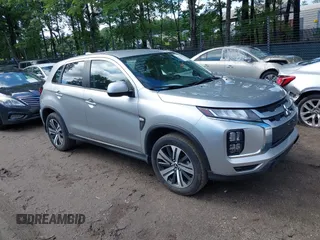 2024 Mitsubishi Outlander S z VIN JA4ARUAU7RU016747, wystawiony jako IAAI lot #42274747 z przebiegiem 4 431 mil mil oraz . Historia ofert i sprzedaży dostępna na DreamBid. Obrazek 1.