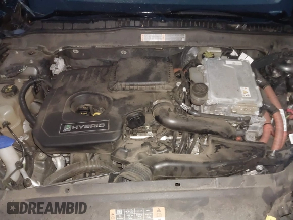 2015 Ford Fusion S Hybrid with VIN 3FA6P0UU2FR102241, listed as a IAAI auction lot 41003479 with 88,020 mi miles. Bid and sale history available at carsss.com. Image 10.