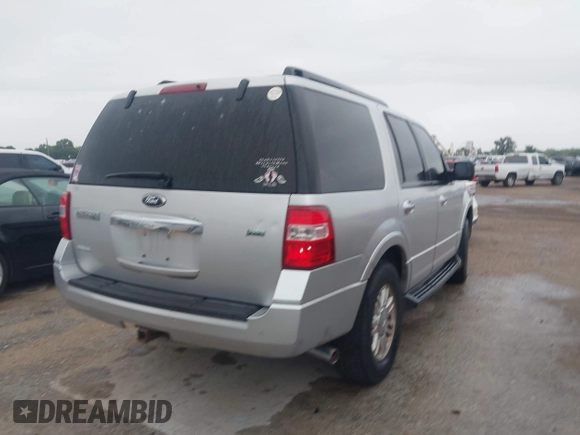 2014 Ford Expedition XLT with VIN 1FMJU1H58EEF65794, listed as a IAAI auction lot 42421781 with 151,867 mi miles and . Bid and sale history available at DreamBid. Image 4.