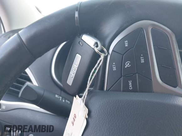 2020 Jeep Cherokee Altitude with VIN 1C4PJMLX4LD644500, listed as a IAAI auction lot 40346728 with 41,886 mi miles and . Bid and sale history available at DreamBid. Image 11.