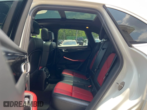 2016 Porsche Macan S с VIN WP1AB2A59GLB40365, выставлен на аукционе IAAI как лот 42493795 с пробегом 192 752 миль миль и . История ставок и продаж доступна на DreamBid. Изображение 8.