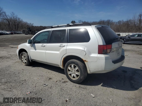 2011 Mitsubishi Endeavor LS z VIN 4A4JN2AS4BE032045, wystawiony jako Copart lot #49264925 z przebiegiem 128 393 mil mil oraz Szkoda całkowita • Salvage title. Historia ofert i sprzedaży dostępna na DreamBid. Obrazek 2.