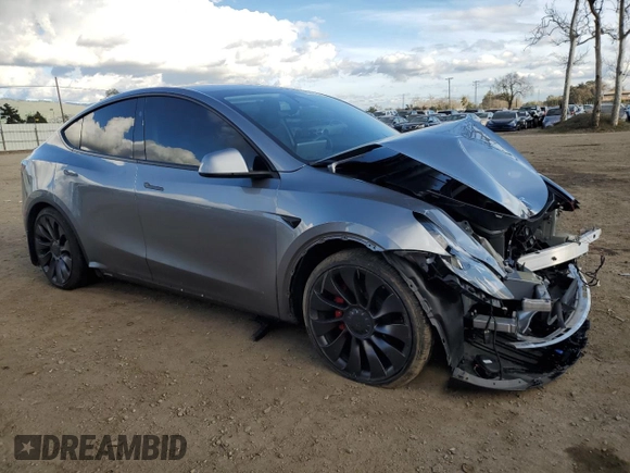 2024 Tesla Model Y Performance with VIN 7SAYGDEF2RF113873, listed as a Copart auction lot 46181915 with 19,625 mi miles and Salvage Title. Bid and sale history available at DreamBid. Image 4.